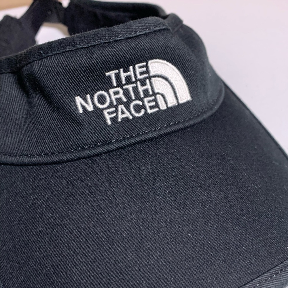 The north face visor hat - Picture 2 of 7